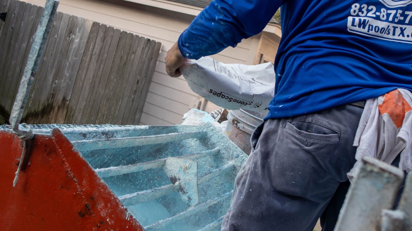 Mixing premium pool finish on site